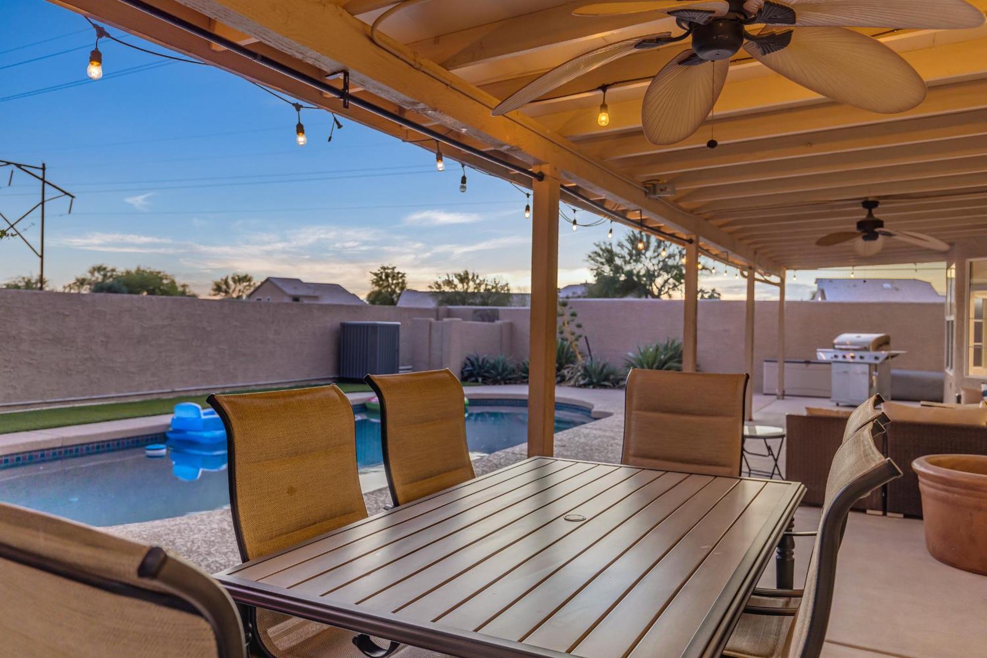Luxe Phoenix Getaway ภายนอก รูปภาพ